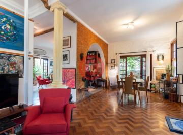 Foto 15 · Casa atemporal à venda no Pacaembu, São Paulo: com de 5 quartos, 2 suítes, 3 salas, 4 banheiros, 2 v