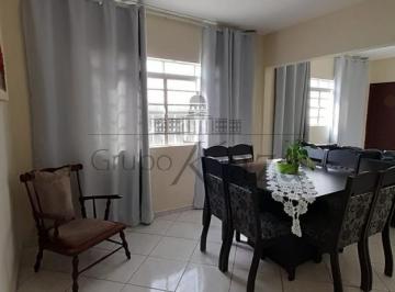 Casa · 219m² · 3 Quartos · Excelente sobrado com 2 comércios parte baixo Jardim Morumbi.