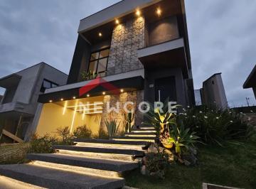 Casa · 225m² · 4 Quartos · 4 Vagas · Casa de condomínio em Rua Tenente Policia Militar Giancarlo Bindandi Domingues - Urbanova - São José