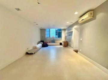 Apartamento · 110m² · 3 Quartos · 1 Vaga · 
                                Apartamento reformado à venda na Lagoa
                            