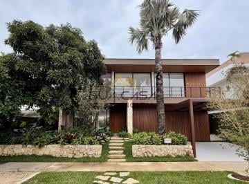 Casa · 1676m² · 6 Quartos · 4 Vagas · Casa nova contemporânea no Condomínio Santa Monica Jardins na Barra da Tijuca