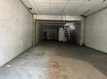 Comercial · 260m² · Galpão Comercial - Centro - 260m².