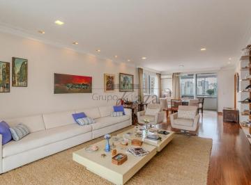 Apartamento · 225m² · 3 Quartos · 5 Vagas · Apartamento - Perdizes - 3 Suítes - 225m².