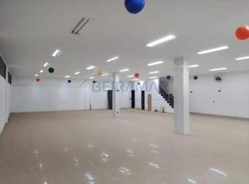 Comercial · 280m² · Loja para Locação em Sobradinho - Quadra Central