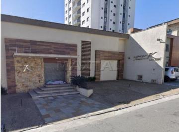Comercial · 190m² · 4 Vagas · Casa comercial para locação no Jardim São Paulo, com 4 vagas de carro , banheiro e copa.
