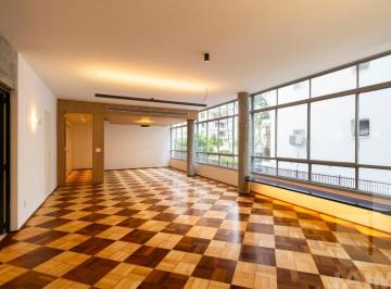 Apartamento · 173m² · 2 Quartos · 1 Vaga · Apartamento reformado em andar baixo com 2 dormitórios, sendo 1 suite e 1 vaga em Santa Cecilia