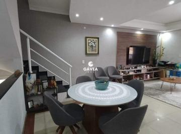 Casa · 220m² · 4 Quartos · 2 Vagas · Casa à venda no Vila São Jorge em São Vicente.