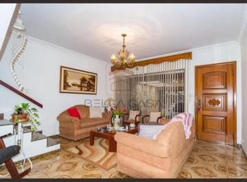 Casa · 200m² · 3 Quartos · 2 Vagas · Sobrado em Excelente Localização