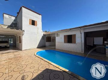 Casa · 177m² · 6 Quartos · 5 Vagas · Casa à venda com 6 quartos no bairro Nova Itanhaém (Praia)
