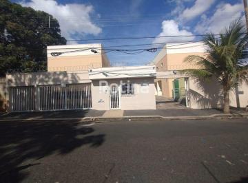 Casa · 80m² · 2 Quartos · 1 Vaga · Casa para alugar, 2 quartos, Saraiva - Uberlândia/MG - Rotina Imobiliária
