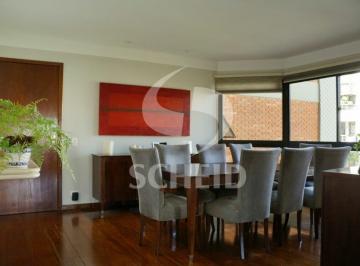 Apartamento · 240m² · 3 Quartos · 4 Vagas · Real Parque, um apartamento por andar, em rua muito procurada do bairro!