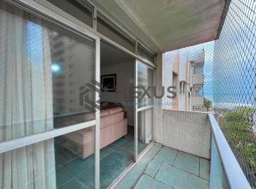 Foto · Apartamento com varanda e vista mar na quadra mar da Praia das Pitangueiras, Gua