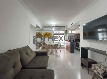 Foto · Apartamento reformado e mobiliado a uma quadra da Praia das Pitangueiras de 2 qu