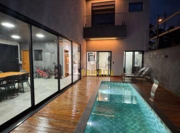 Casa · 270m² · 3 Quartos · 4 Vagas · Casa de Condomínio para venda em Condomínio Campos Do Conde de 270.00m² com 3 Quartos, 3 Suites e 4