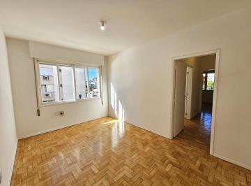 Apartamento · 80m² · 2 Quartos · Apartamento 2 dormitórios com elevador na Cristóvão