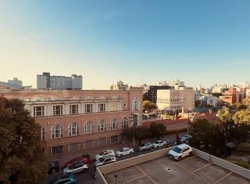 Apartamento · 142m² · 3 Quartos · 2 Vagas · EXCLUSIVIDADE, LOCALIZAÇÃO E VISTA PRIVILEGIADA NO CORAÇÃO DO MOINHOS DE VENTO
