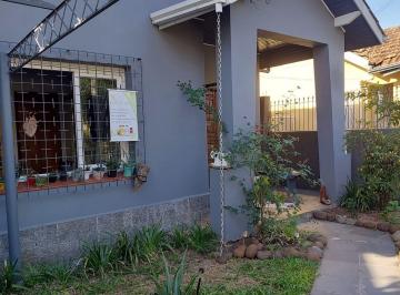 Casa de 3 quartos, Porto Alegre · More Perto de Tudo: Casa com 4 Dormitórios, Espaço Gourmet em Porto Alegre