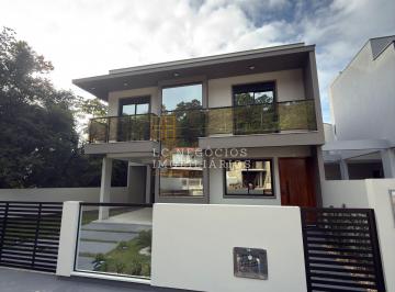 Casa · 129m² · 3 Quartos · 2 Vagas · Sobrado à venda no bairro Potecas - São José/SC