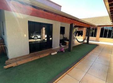 21d354b78730b41bd80540c71f6bf3986522a2fd · Casa com 4 dormitórios à venda, 285 m² - Centro - Macatuba/SP