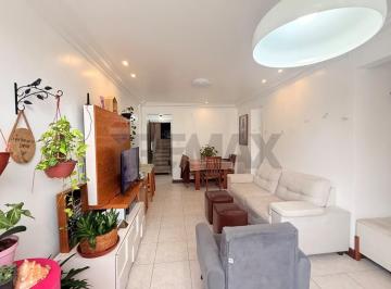 Apartamento · 74m² · 2 Quartos · 1 Vaga · APARTAMENTO REFORMADO EM ARMAÇÃO -2 SUÍTES- VISTA LIVRE E GARAGEM COBERTA - VENDO -74 m2