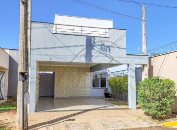 Casa · 172m² · 3 Quartos · 2 Vagas · Casa de Condomínio para venda em Água Branca de 172.00m² com 3 Quartos, 3 Suites e 2 Garagens