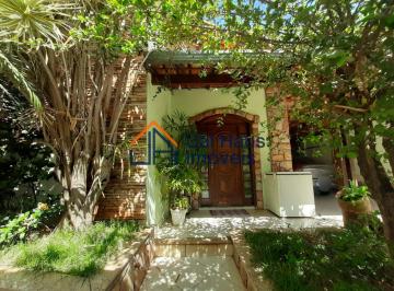 Casa · 360m² · 3 Quartos · 2 Vagas · Casa à venda no bairro João Pinheiro - Belo Horizonte/MG