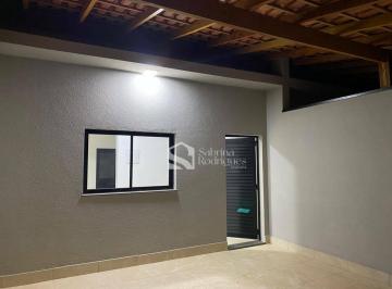 Casa · 89m² · 2 Quartos · 2 Vagas · Casa para alugar em Jardim Dos Sabiás de 89.00m² com 2 Quartos, 1 Suite e 2 Garagens
