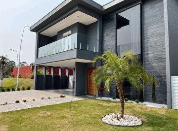 Casa · 300m² · 4 Quartos · 4 Vagas · Linda Casa 4 suites + 4 Vagas em Condomínio com Infra Total no Red Park