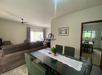 Casa · 465m² · 3 Quartos · Casa à venda - em Pindamonhangaba