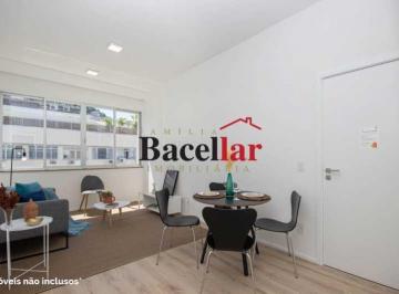 Apartamento · 106m² · 2 Quartos · 1 Vaga · Apartamento : Padrão / Residencial / Copacabana