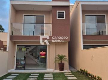 Casa · 102m² · 4 Quartos · 2 Vagas · Casa Padrão em Lauro de Freitas