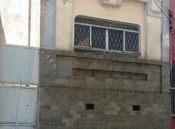 Casa · 112m² · 3 Quartos · 1 Vaga · Casa para venda em Centro de 112.00m² com 3 Quartos, 1 Suite e 1 Garagem