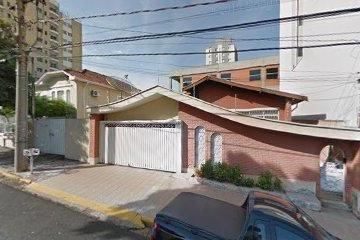 Casa · 280m² · 2 Quartos · 3 Vagas · Casa para venda em Centro de 280.00m² com 2 Quartos, 1 Suite e 3 Garagens