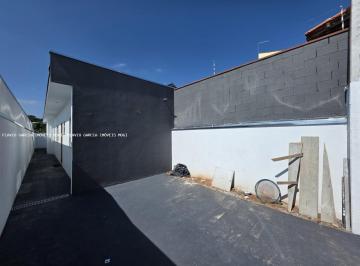 Casa · 61m² · 2 Quartos · 2 Vagas · Casa para venda em Vila Brasileira de 61.00m² com 2 Quartos, 1 Suite e 2 Garagens