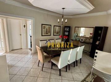 Casa · 237m² · 3 Quartos · 4 Vagas · Casa de Condomínio para venda em Condomínio Village Saint Claire de 237.00m² com 3 Quartos, 1 Suite