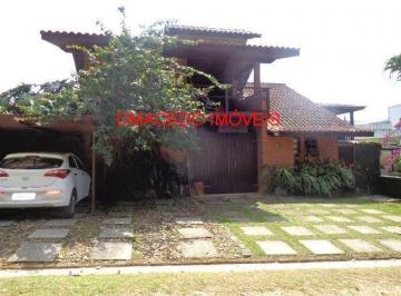 Casa · 315m² · 3 Quartos · 3 Vagas · Casa para venda em Praia Da Lagoinha de 315.00m² com 3 Quartos, 1 Suite e 3 Garagens