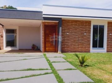 Terreno · 164m² · 3 Quartos · Chácara para alugar em Ninho Verde Ii de 163.70m² com 3 Quartos e 1 Suite