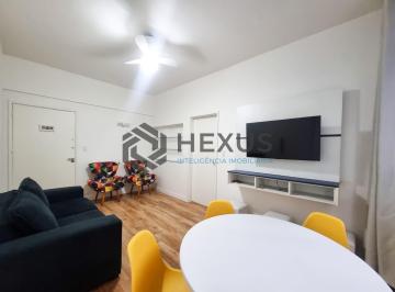 Foto · Apartamento reformado e mobiliado a uma quadra da Praia das Pitangueiras, Guaruj