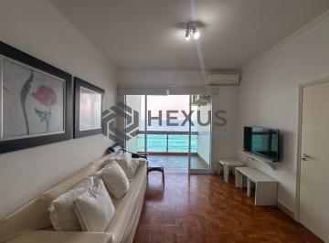 Foto · Apartamento frente mar com varanda e vista mar na Praia das Pitangueiras, Guaruj