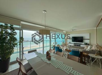 Foto · Apartamento frente mar reformado com varanda vista mar na Praia das Pitangueiras
