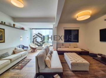 Foto · Apartamento reformado com varanda na quadra mar da Praia das Pitangueiras, Guaru