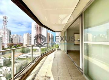 Foto · Apartamento com varanda e vista mar a duas quadras da Praia das Pitangueiras, Gu