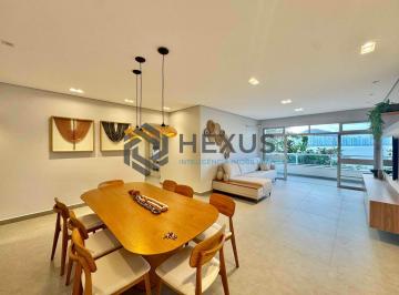 Foto · Apartamento frente mar reformado com varanda vista mar na Praia das Asturias, Gu
