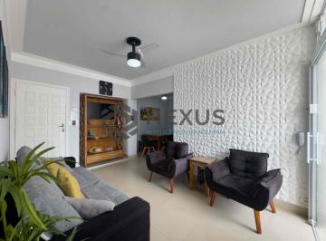 Foto · Apartamento reformado com varanda a uma quadra da Praia das Pitangueiras, Guaruj