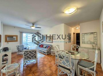 Foto · Apartamento com varanda e lazer a duas quadras da Praia das Pitangueiras, Guaruj
