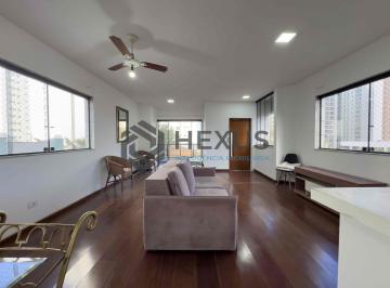 Foto · Apartamento com varanda, lazer, duas quadras da Praia das Pitangueiras, Guaruja