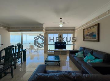 Foto · Apartamento frente mar reformado com varanda e vista mar na Praia das Pitangueir