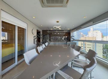Foto · Apartamento reformado com varanda gourmet e lazer na Praia das Pitangueiras, Gua