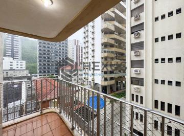 Foto · Apartamento reformado com varanda e lazer na quadra mar das Pitangueiras, Guaruj