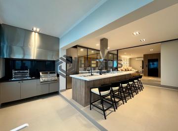 Foto · Apartamento reformado frente mar com varanda gourmet e lazer completo na Praia d
